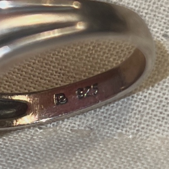 925 SS ring with peridot - Picture 3 of 8